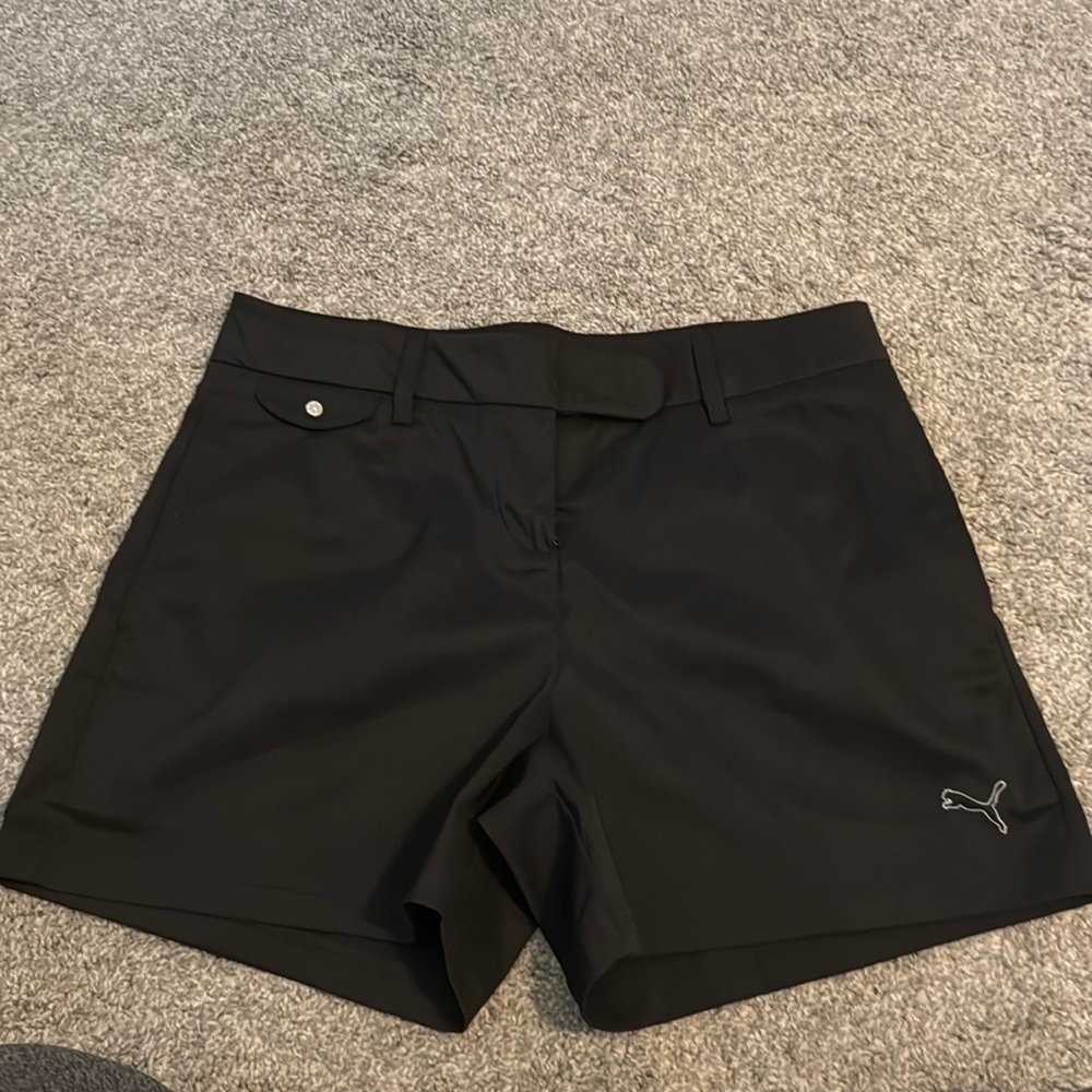 Women’s Puma Golf Shorts Size 2